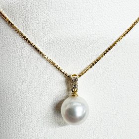 パールのペンダント